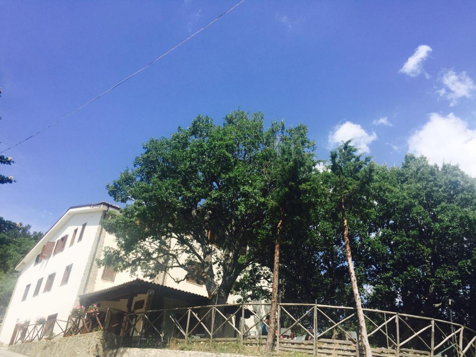Ambrosia Hostel Alessandria del Carretto Екстериор снимка