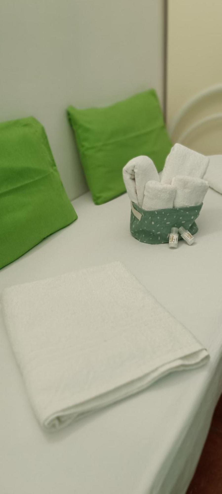 Ambrosia Hostel Alessandria del Carretto Екстериор снимка