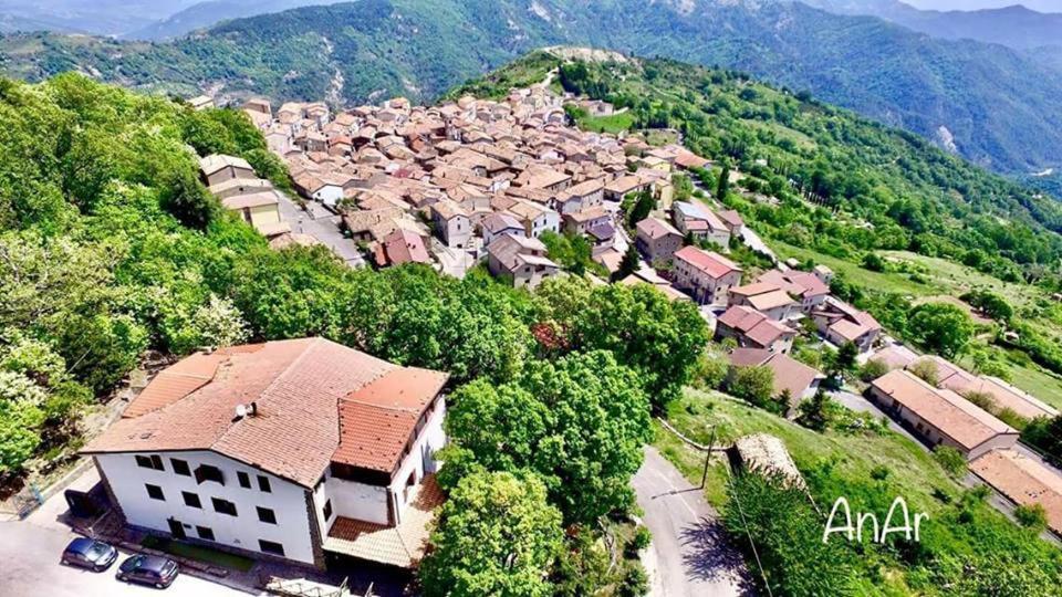 Ambrosia Hostel Alessandria del Carretto Екстериор снимка
