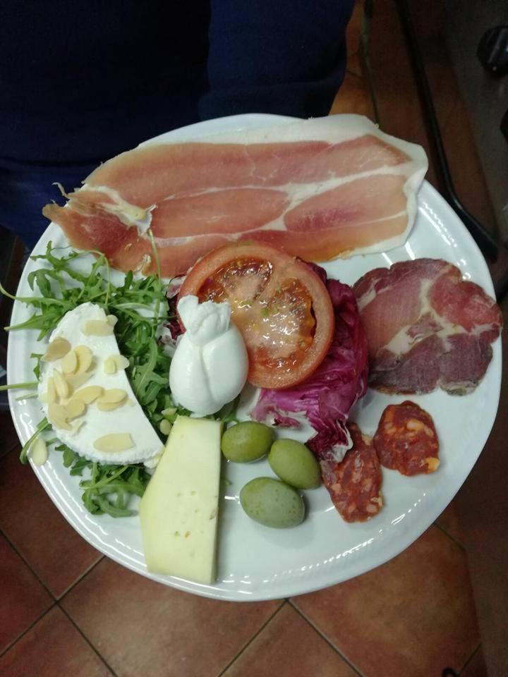 Ambrosia Hostel Alessandria del Carretto Екстериор снимка